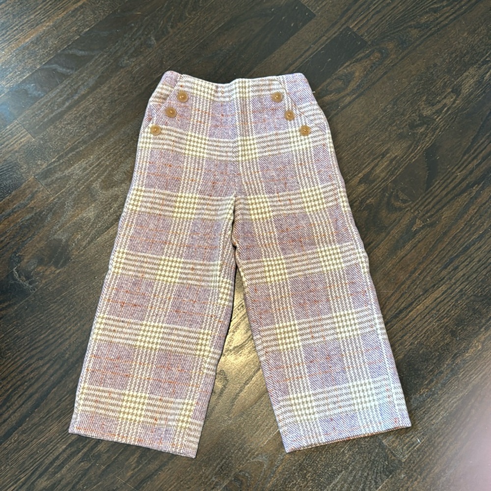 Bisby girls pants. Size 6.